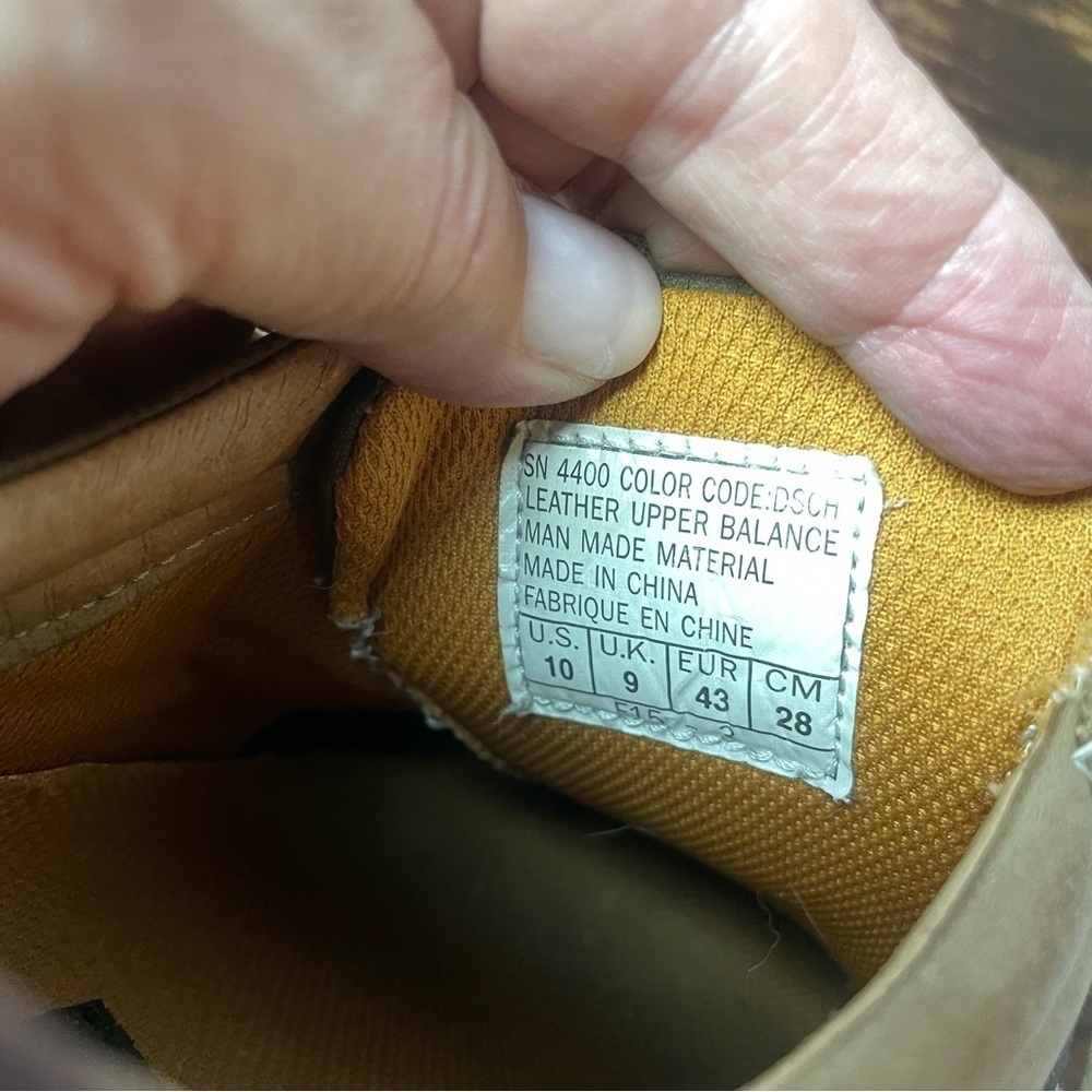 Skechers Brown Suede Textured Sole Men's Size 10 - Picture 2 of 13